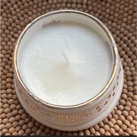 Sea Shells Genuine Gold with Unscented Soy Candle Pottery - Picture 2 of 9